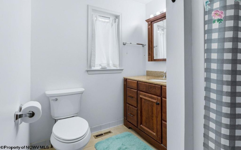 434 James Street, Bridgeport, West Virginia 26330, 3 Bedroom Bedrooms, 5 Room Rooms,2 BathroomBathrooms,Single Family Detached,For Sale,James,0,10166943