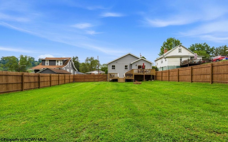 434 James Street, Bridgeport, West Virginia 26330, 3 Bedroom Bedrooms, 5 Room Rooms,2 BathroomBathrooms,Single Family Detached,For Sale,James,0,10166943