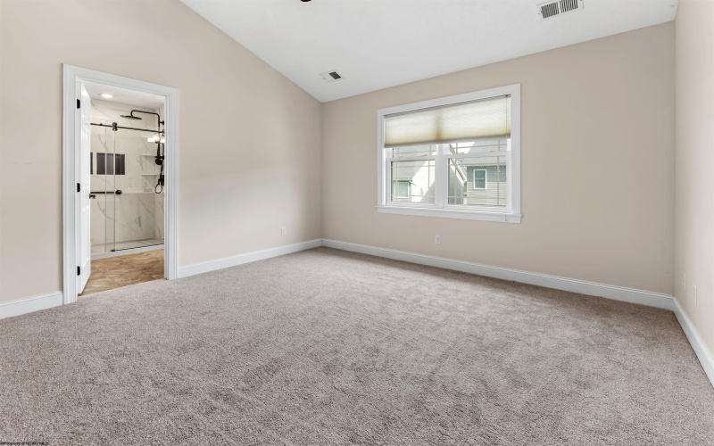 22 Amber Ridge Drive, Morgantown, West Virginia 26508, 3 Bedroom Bedrooms, 6 Room Rooms,2 BathroomBathrooms,Single Family Detached,For Sale,Amber Ridge,0,10166940