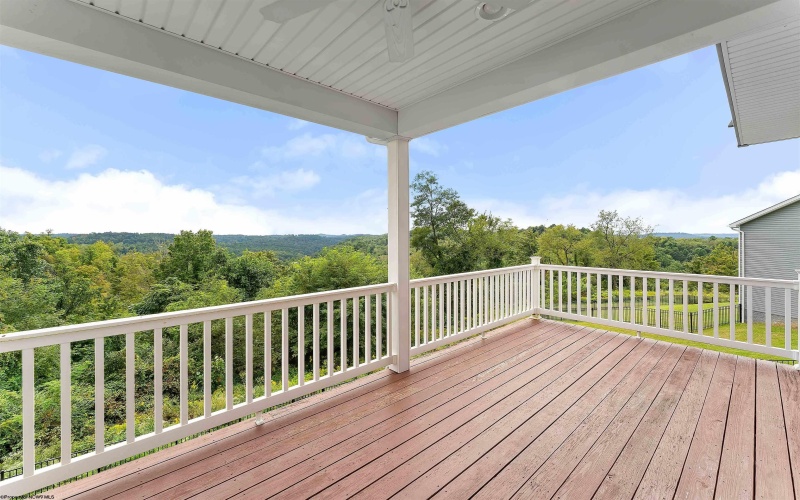 251 Charolais Circle, Fairmont, West Virginia 26554, 3 Bedroom Bedrooms, 8 Room Rooms,3 BathroomBathrooms,Single Family Detached,For Sale,Charolais,0,10166944