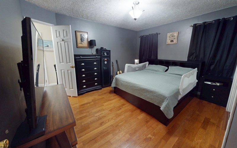 2052 Purinton Street, Morgantown, West Virginia 26505, 4 Bedroom Bedrooms, 10 Room Rooms,3 BathroomBathrooms,Single Family Detached,For Sale,Purinton,0,10166956