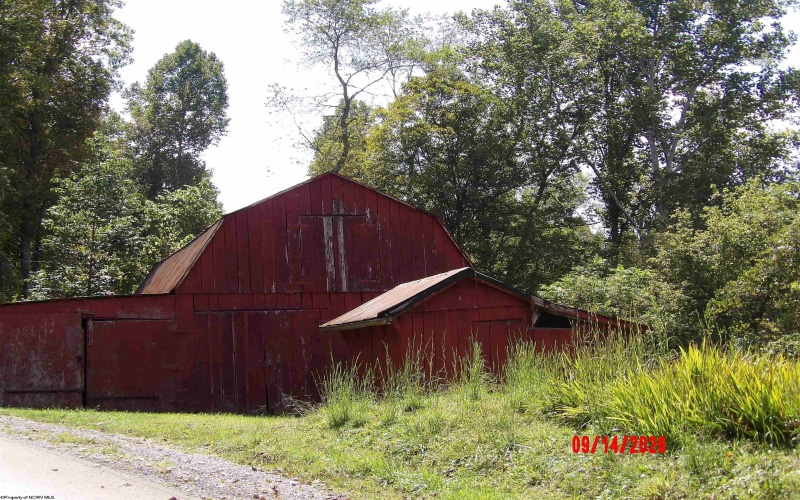 696 Crawford Road, Crawford, West Virginia 26447, 4 Bedroom Bedrooms, 7 Room Rooms,1 BathroomBathrooms,Single Family Detached,For Sale,Crawford,0,10166955
