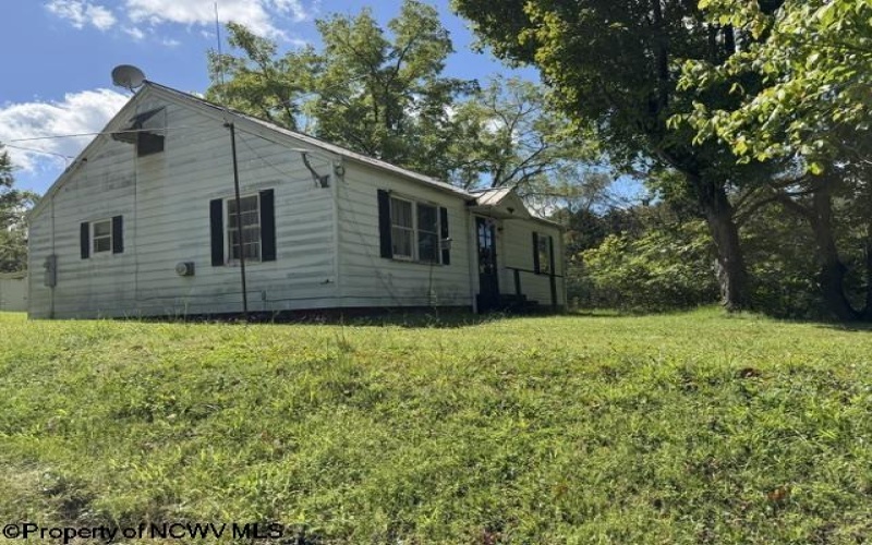 696 Crawford Road, Crawford, West Virginia 26447, 4 Bedroom Bedrooms, 7 Room Rooms,1 BathroomBathrooms,Single Family Detached,For Sale,Crawford,0,10166955
