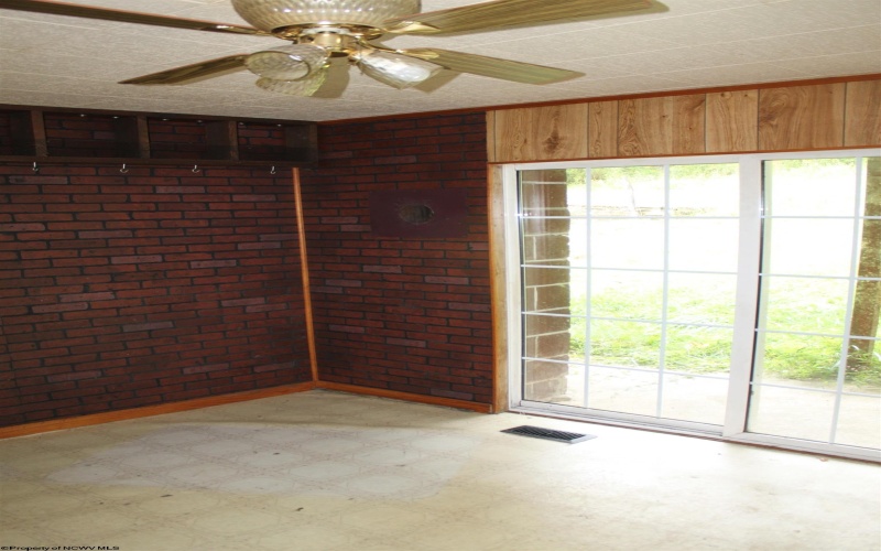 233 Kingfisher Road, Webster Springs, West Virginia 26288, 4 Bedroom Bedrooms, 14 Room Rooms,1 BathroomBathrooms,Single Family Detached,For Sale,Kingfisher,0,10161515
