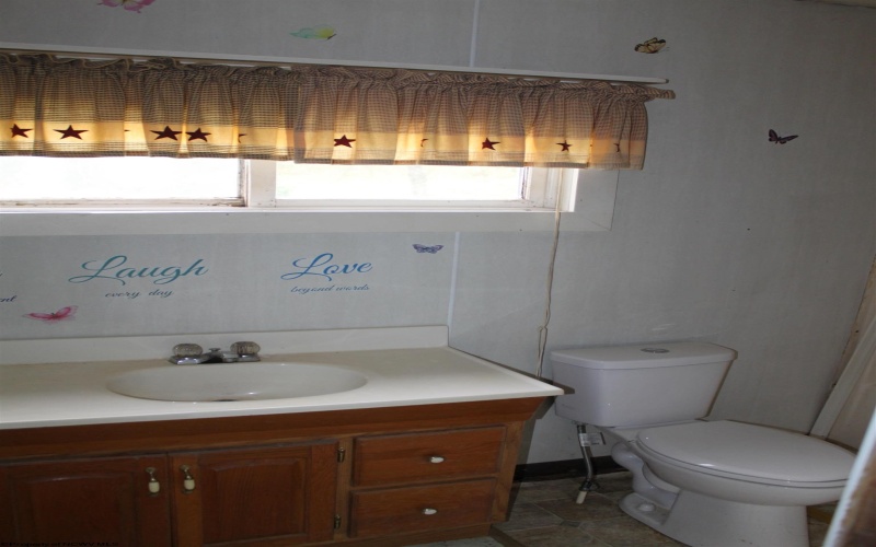233 Kingfisher Road, Webster Springs, West Virginia 26288, 4 Bedroom Bedrooms, 14 Room Rooms,1 BathroomBathrooms,Single Family Detached,For Sale,Kingfisher,0,10161515