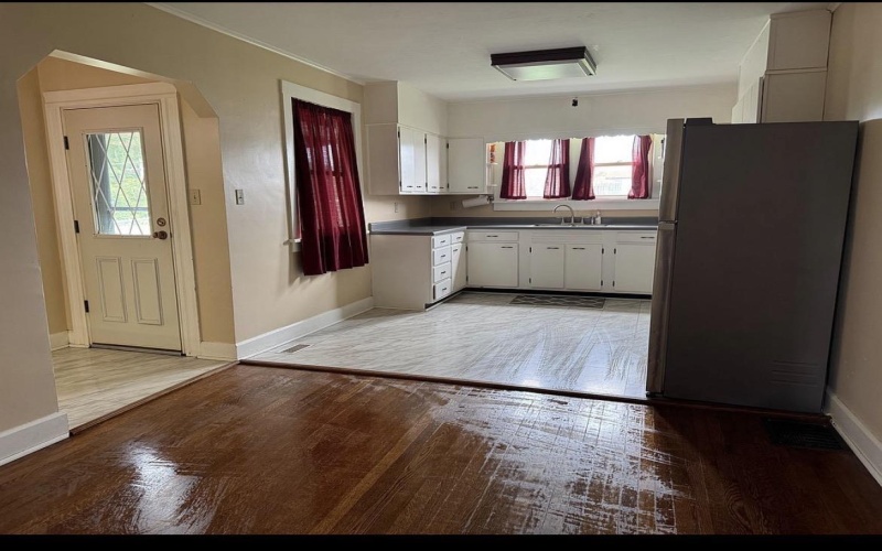 105 Fairlane Avenue, Fairmont, West Virginia 26554, 2 Bedroom Bedrooms, 5 Room Rooms,1 BathroomBathrooms,Single Family Detached,For Sale,Fairlane,0,10166962