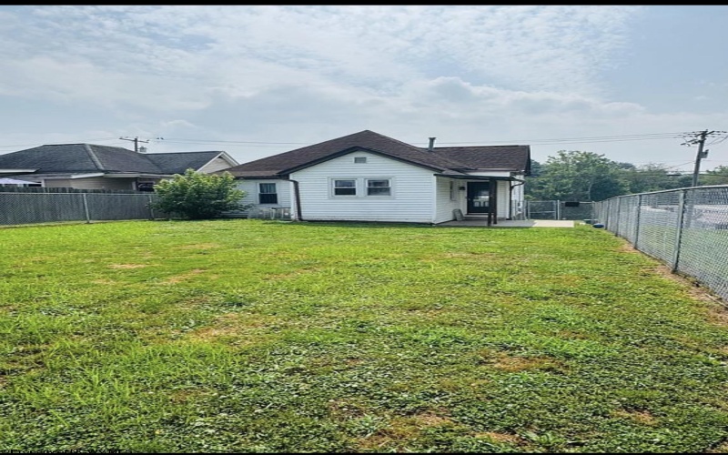 105 Fairlane Avenue, Fairmont, West Virginia 26554, 2 Bedroom Bedrooms, 5 Room Rooms,1 BathroomBathrooms,Single Family Detached,For Sale,Fairlane,0,10166962