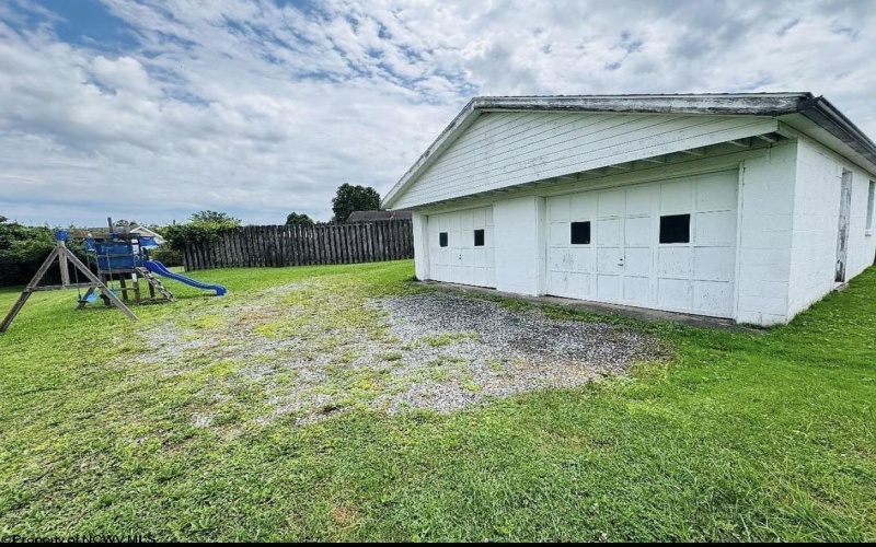105 Fairlane Avenue, Fairmont, West Virginia 26554, 2 Bedroom Bedrooms, 5 Room Rooms,1 BathroomBathrooms,Single Family Detached,For Sale,Fairlane,0,10166962
