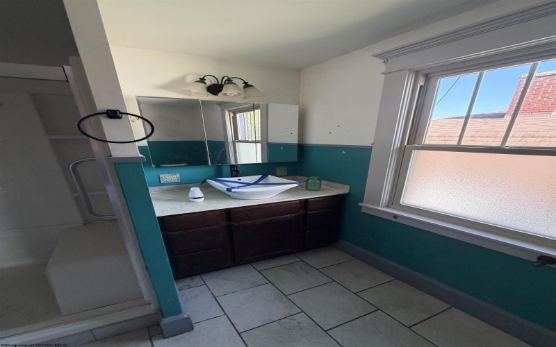 1008 Davis Avenue, Elkins, West Virginia 26241, 3 Bedroom Bedrooms, 7 Room Rooms,2 BathroomBathrooms,Single Family Detached,For Sale,Davis,0,10166961