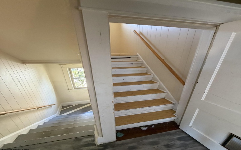 1008 Davis Avenue, Elkins, West Virginia 26241, 3 Bedroom Bedrooms, 7 Room Rooms,2 BathroomBathrooms,Single Family Detached,For Sale,Davis,0,10166961
