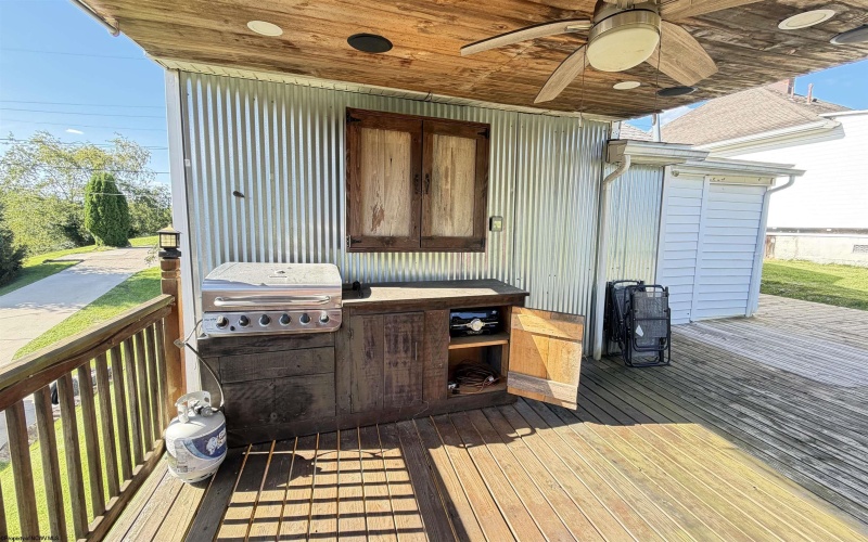117 Grand Avenue, Bridgeport, West Virginia 26330-1709, 2 Bedroom Bedrooms, 5 Room Rooms,1 BathroomBathrooms,Single Family Detached,For Sale,Grand,0,10166960