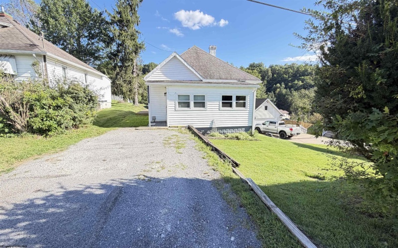 117 Grand Avenue, Bridgeport, West Virginia 26330-1709, 2 Bedroom Bedrooms, 5 Room Rooms,1 BathroomBathrooms,Single Family Detached,For Sale,Grand,0,10166960