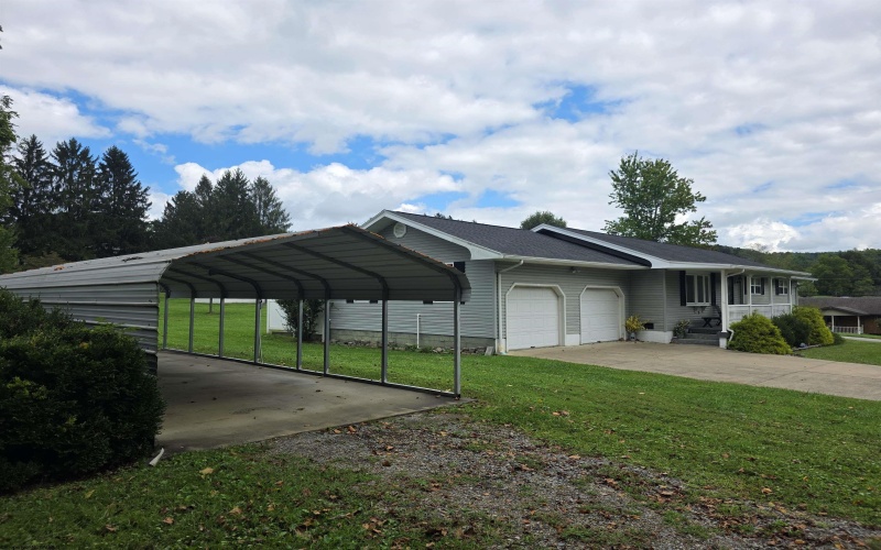 1226 Philli Lane, Shinnston, West Virginia 26431, 3 Bedroom Bedrooms, 7 Room Rooms,3 BathroomBathrooms,Single Family Detached,For Sale,Philli,0,10166959