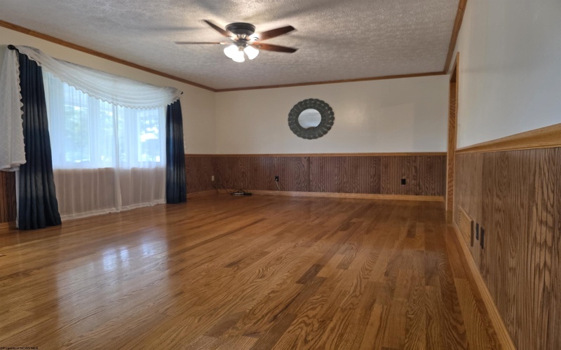 1226 Philli Lane, Shinnston, West Virginia 26431, 3 Bedroom Bedrooms, 7 Room Rooms,3 BathroomBathrooms,Single Family Detached,For Sale,Philli,0,10166959