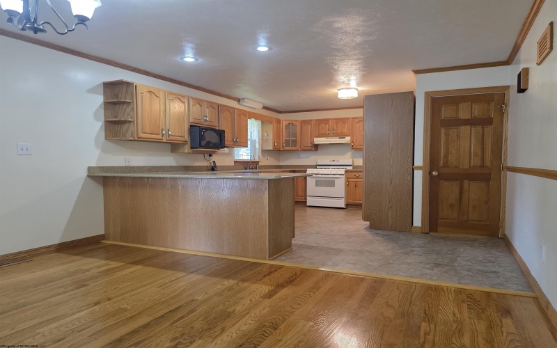 1226 Philli Lane, Shinnston, West Virginia 26431, 3 Bedroom Bedrooms, 7 Room Rooms,3 BathroomBathrooms,Single Family Detached,For Sale,Philli,0,10166959