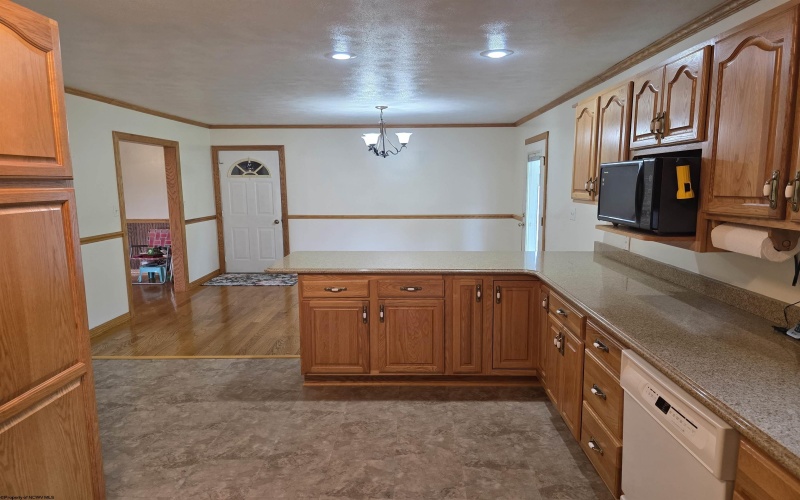 1226 Philli Lane, Shinnston, West Virginia 26431, 3 Bedroom Bedrooms, 7 Room Rooms,3 BathroomBathrooms,Single Family Detached,For Sale,Philli,0,10166959