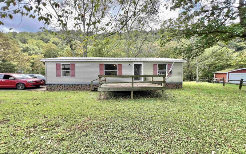238 Main Street, Burnsville, West Virginia 26335, 3 Bedroom Bedrooms, 6 Room Rooms,2 BathroomBathrooms,Single Family Detached,For Sale,Main,0,10166976