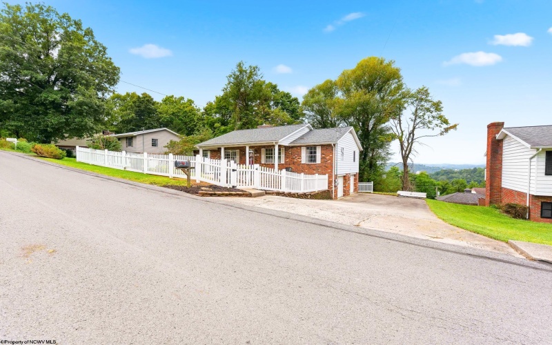 875 Vandalia Road, Morgantown, West Virginia 26501, 3 Bedroom Bedrooms, 7 Room Rooms,2 BathroomBathrooms,Single Family Detached,For Sale,Vandalia,0,10166975