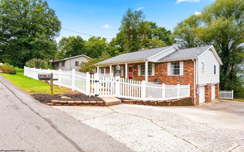 875 Vandalia Road, Morgantown, West Virginia 26501, 3 Bedroom Bedrooms, 7 Room Rooms,2 BathroomBathrooms,Single Family Detached,For Sale,Vandalia,0,10166975