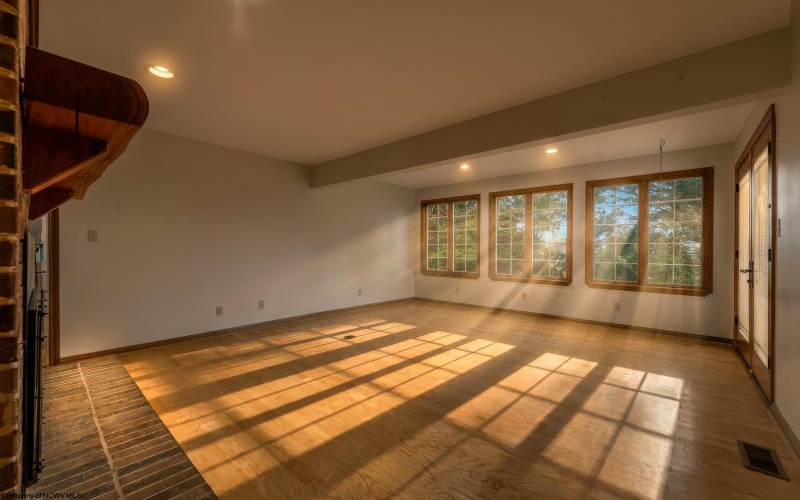 875 Vandalia Road, Morgantown, West Virginia 26501, 3 Bedroom Bedrooms, 7 Room Rooms,2 BathroomBathrooms,Single Family Detached,For Sale,Vandalia,0,10166975