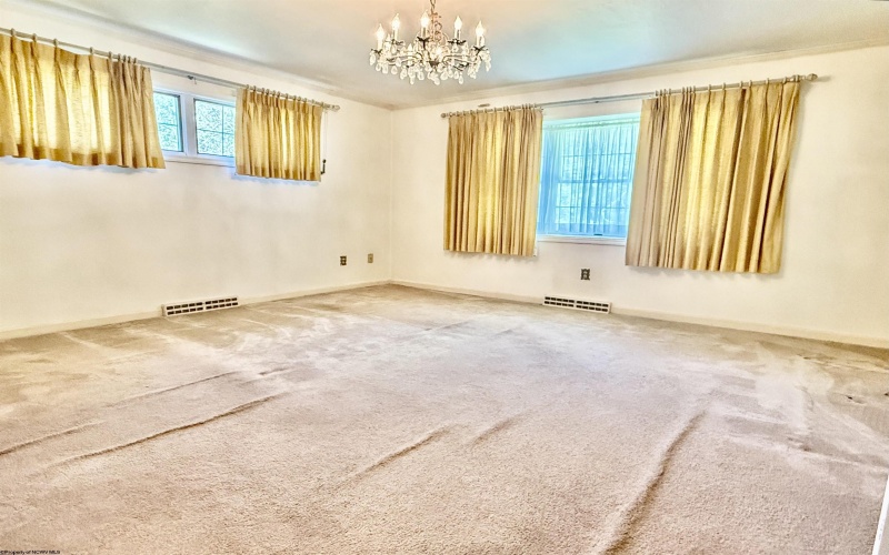 1924 Country Club Road, Fairmont, West Virginia 26554, 3 Bedroom Bedrooms, 6 Room Rooms,3 BathroomBathrooms,Single Family Detached,For Sale,Country Club,0,10166985