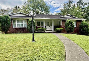 1924 Country Club Road, Fairmont, West Virginia 26554, 3 Bedroom Bedrooms, 6 Room Rooms,3 BathroomBathrooms,Single Family Detached,For Sale,Country Club,0,10166985