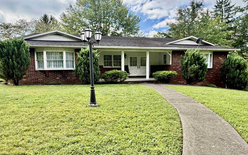1924 Country Club Road, Fairmont, West Virginia 26554, 3 Bedroom Bedrooms, 6 Room Rooms,3 BathroomBathrooms,Single Family Detached,For Sale,Country Club,0,10166985