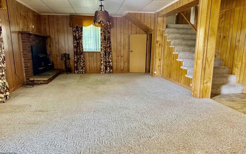 1924 Country Club Road, Fairmont, West Virginia 26554, 3 Bedroom Bedrooms, 6 Room Rooms,3 BathroomBathrooms,Single Family Detached,For Sale,Country Club,0,10166985