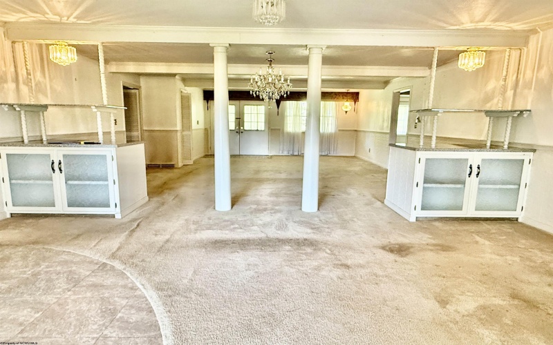1924 Country Club Road, Fairmont, West Virginia 26554, 3 Bedroom Bedrooms, 6 Room Rooms,3 BathroomBathrooms,Single Family Detached,For Sale,Country Club,0,10166985