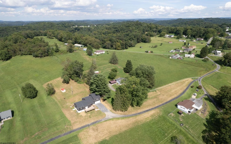 393 Viola Road, Fairmont, West Virginia 26554, 5 Bedroom Bedrooms, 9 Room Rooms,3 BathroomBathrooms,Single Family Detached,For Sale,Viola,0,10166995
