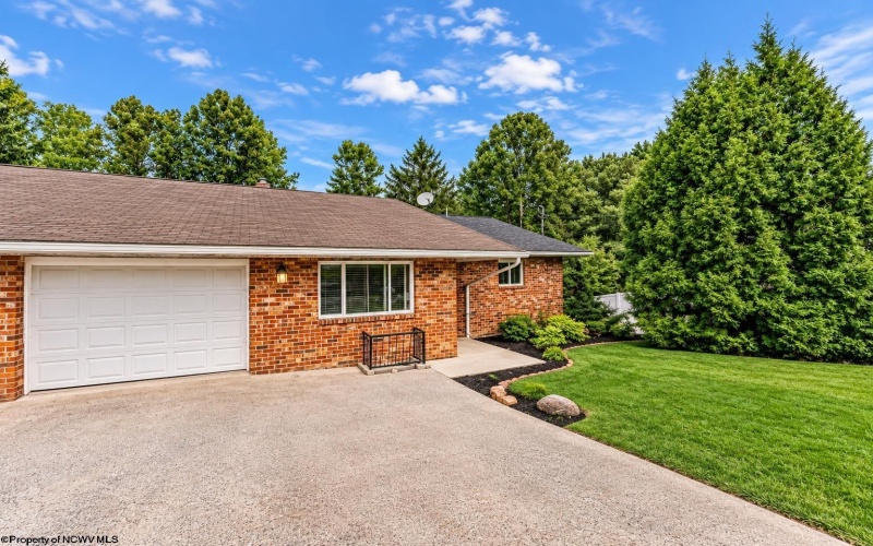 899 Tremont Street, Morgantown, West Virginia 26505, 0 , 0 ,0,Multi-unit/income,For Sale,Tremont,0,10166989