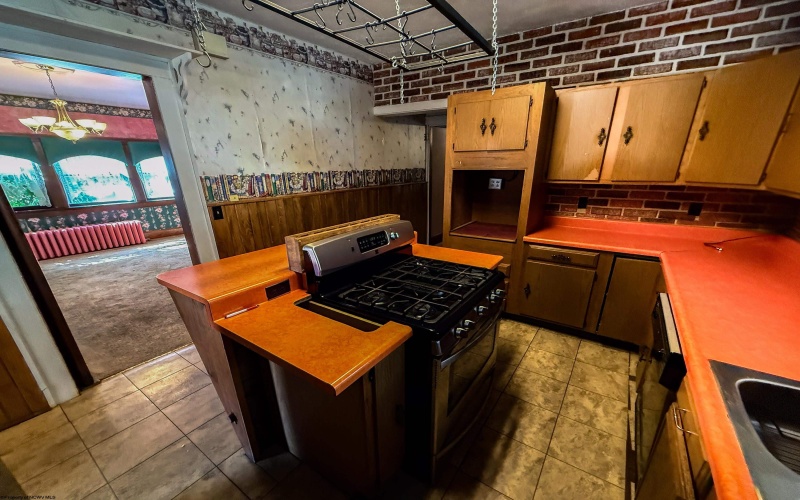 44 Cherry Street, Elkins, West Virginia 26241, 3 Bedroom Bedrooms, 8 Room Rooms,1 BathroomBathrooms,Single Family Detached,For Sale,Cherry,0,10166987