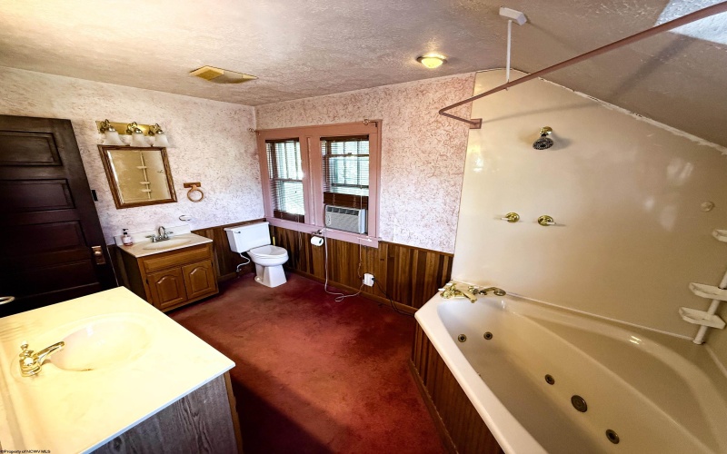44 Cherry Street, Elkins, West Virginia 26241, 3 Bedroom Bedrooms, 8 Room Rooms,1 BathroomBathrooms,Single Family Detached,For Sale,Cherry,0,10166987