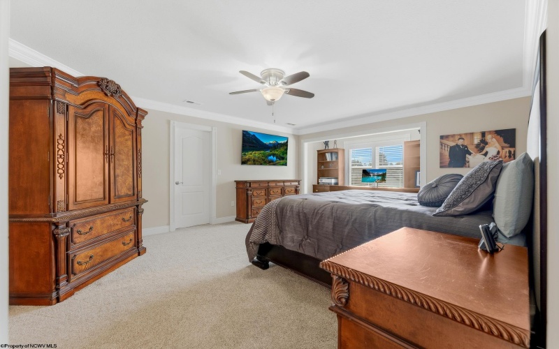 1148 Windsor Avenue, Morgantown, West Virginia 26505, 5 Bedroom Bedrooms, 11 Room Rooms,3 BathroomBathrooms,Single Family Detached,For Sale,Windsor,0,10166991