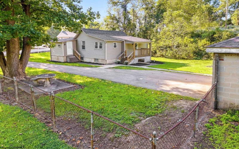 160 Starlite Road, Lemont Furnace, Pennsylvania 15456, 2 Bedroom Bedrooms, 5 Room Rooms,2 BathroomBathrooms,Single Family Detached,For Sale,Starlite,0,10167000