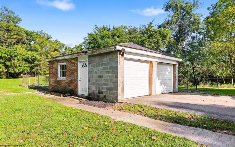 160 Starlite Road, Lemont Furnace, Pennsylvania 15456, 2 Bedroom Bedrooms, 5 Room Rooms,2 BathroomBathrooms,Single Family Detached,For Sale,Starlite,0,10167000