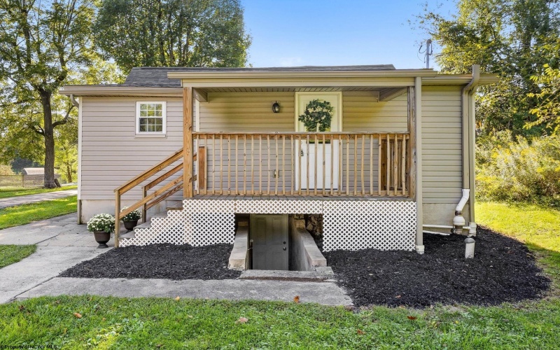 160 Starlite Road, Lemont Furnace, Pennsylvania 15456, 2 Bedroom Bedrooms, 5 Room Rooms,2 BathroomBathrooms,Single Family Detached,For Sale,Starlite,0,10167000