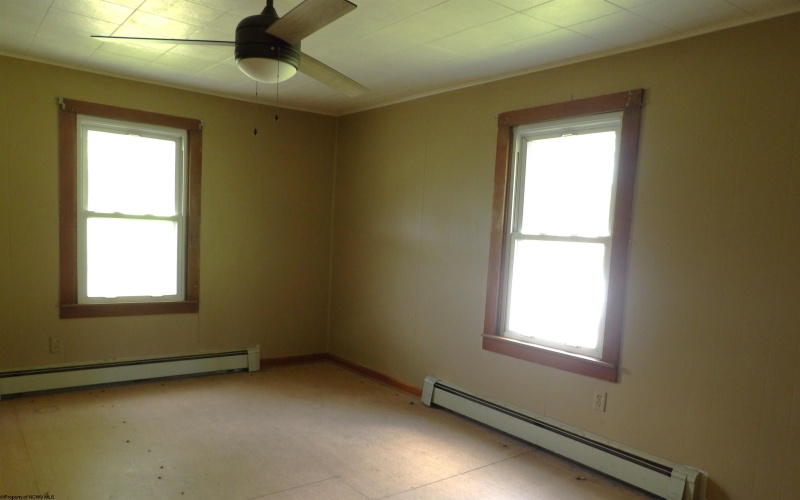 48 Mayapple Lane, Fairmont, West Virginia 26554, 2 Bedroom Bedrooms, 5 Room Rooms,1 BathroomBathrooms,Single Family Detached,For Sale,Mayapple,0,10166999