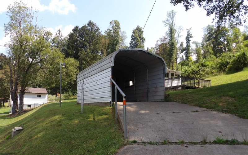 48 Mayapple Lane, Fairmont, West Virginia 26554, 2 Bedroom Bedrooms, 5 Room Rooms,1 BathroomBathrooms,Single Family Detached,For Sale,Mayapple,0,10166999