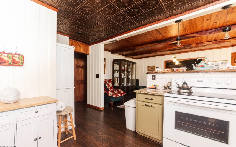 157 Lennox Avenue, Grafton, West Virginia 26354, 3 Bedroom Bedrooms, 6 Room Rooms,2 BathroomBathrooms,Single Family Detached,For Sale,Lennox,0,10166997