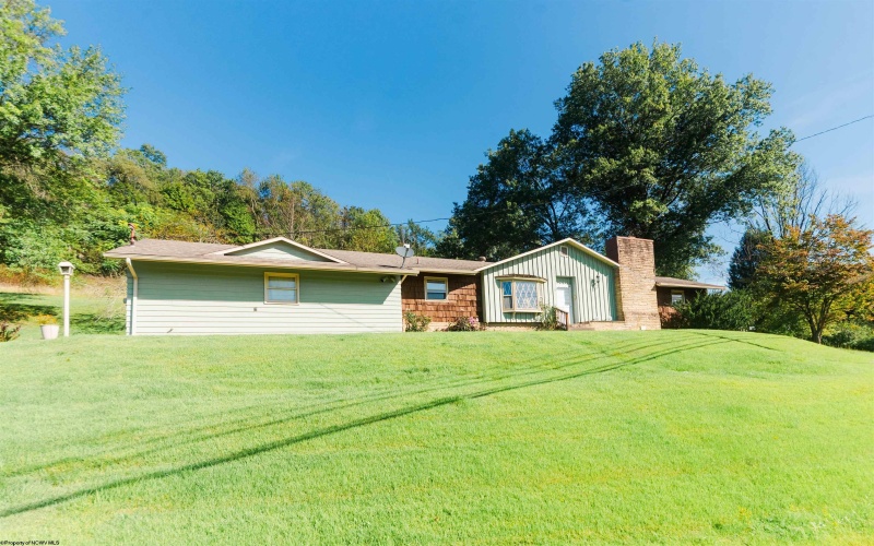 157 Lennox Avenue, Grafton, West Virginia 26354, 3 Bedroom Bedrooms, 6 Room Rooms,2 BathroomBathrooms,Single Family Detached,For Sale,Lennox,0,10166997