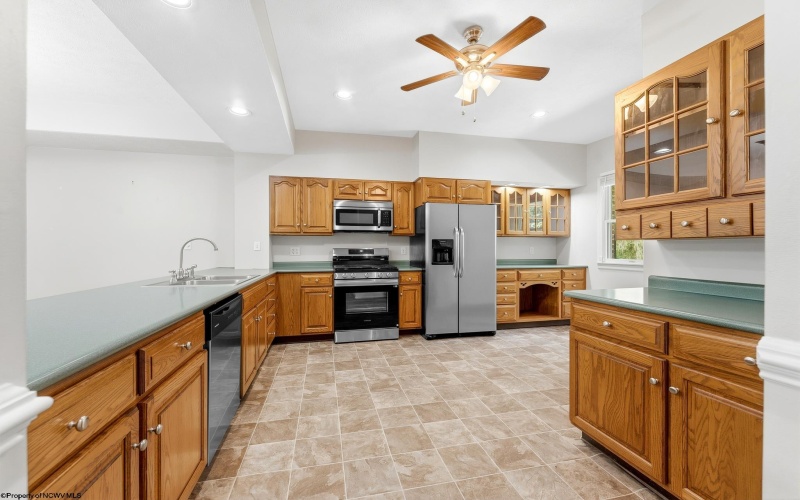 1012 Chestnut Ridge Road, Morgantown, West Virginia 26505, 3 Bedroom Bedrooms, 7 Room Rooms,2 BathroomBathrooms,Single Family Attached,For Sale,Chestnut Ridge,0,10167003 1012 Chestnut Ridge Road, Morgantown, West Virginia 26505, 3 Bedroom Bedrooms, 7 Room Rooms,2 BathroomBathrooms,Single Family Attached,For Sale,Chestnut Ridge,0,10167003