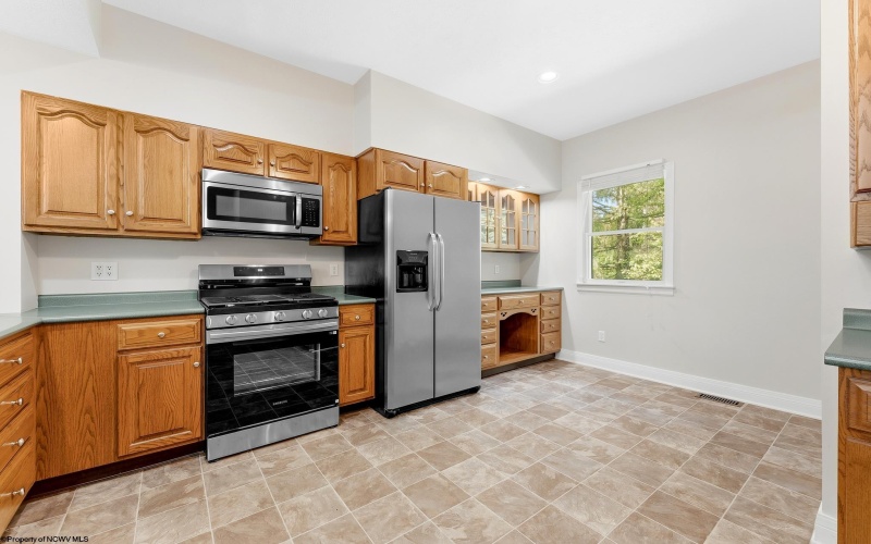 1012 Chestnut Ridge Road, Morgantown, West Virginia 26505, 3 Bedroom Bedrooms, 7 Room Rooms,2 BathroomBathrooms,Single Family Attached,For Sale,Chestnut Ridge,0,10167003 1012 Chestnut Ridge Road, Morgantown, West Virginia 26505, 3 Bedroom Bedrooms, 7 Room Rooms,2 BathroomBathrooms,Single Family Attached,For Sale,Chestnut Ridge,0,10167003