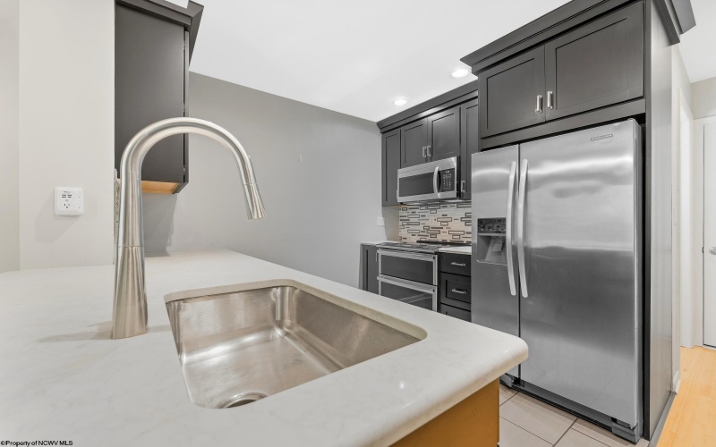 102 Lakeview Estates, Morgantown, West Virginia 26508, 2 Bedroom Bedrooms, 5 Room Rooms,2 BathroomBathrooms,Single Family Attached,For Sale,Lakeview,0,10167012 102 Lakeview Estates, Morgantown, West Virginia 26508, 2 Bedroom Bedrooms, 5 Room Rooms,2 BathroomBathrooms,Single Family Attached,For Sale,Lakeview,0,10167012