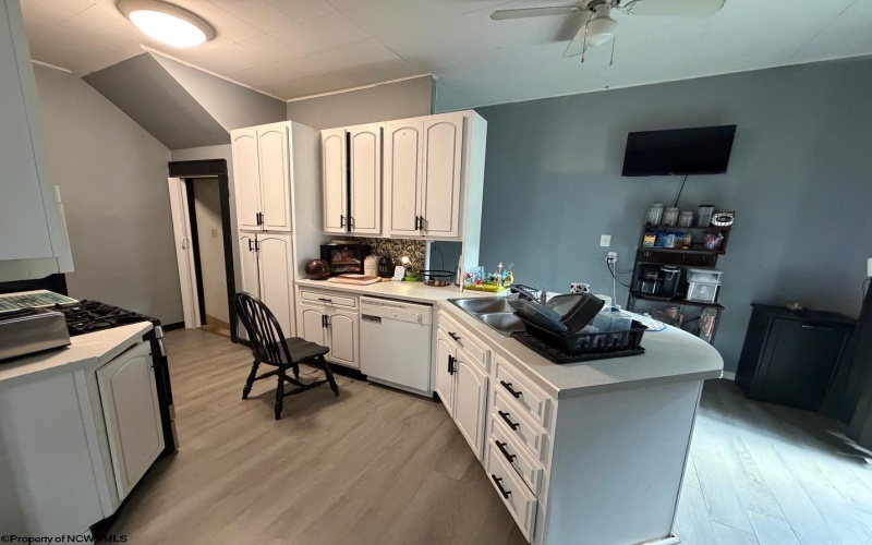 436 Pennsylvania Avenue, Morgantown, West Virginia 26501, 2 Bedroom Bedrooms, 6 Room Rooms,1 BathroomBathrooms,Single Family Detached,For Sale,Pennsylvania,0,10167015 436 Pennsylvania Avenue, Morgantown, West Virginia 26501, 2 Bedroom Bedrooms, 6 Room Rooms,1 BathroomBathrooms,Single Family Detached,For Sale,Pennsylvania,0,10167015