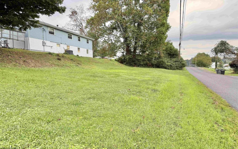 173 Marchand Drive, Westover, West Virginia 26501, 3 Bedroom Bedrooms, 8 Room Rooms,2 BathroomBathrooms,Single Family Detached,For Sale,Marchand,0,10167006 173 Marchand Drive, Westover, West Virginia 26501, 3 Bedroom Bedrooms, 8 Room Rooms,2 BathroomBathrooms,Single Family Detached,For Sale,Marchand,0,10167006