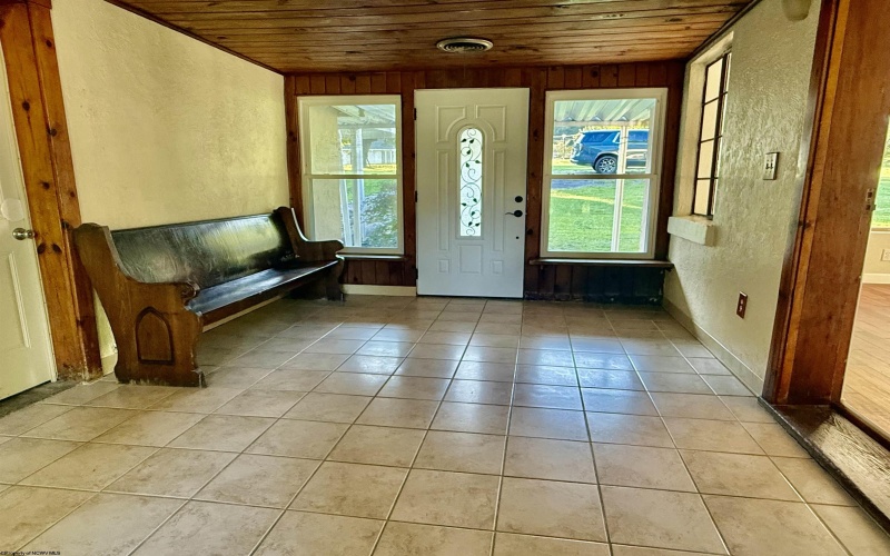 1617 Pleasant Valley Road, Fairmont, West Virginia 26554, 2 Bedroom Bedrooms, 5 Room Rooms,1 BathroomBathrooms,Single Family Detached,For Sale,Pleasant Valley,0,10167005 1617 Pleasant Valley Road, Fairmont, West Virginia 26554, 2 Bedroom Bedrooms, 5 Room Rooms,1 BathroomBathrooms,Single Family Detached,For Sale,Pleasant Valley,0,10167005