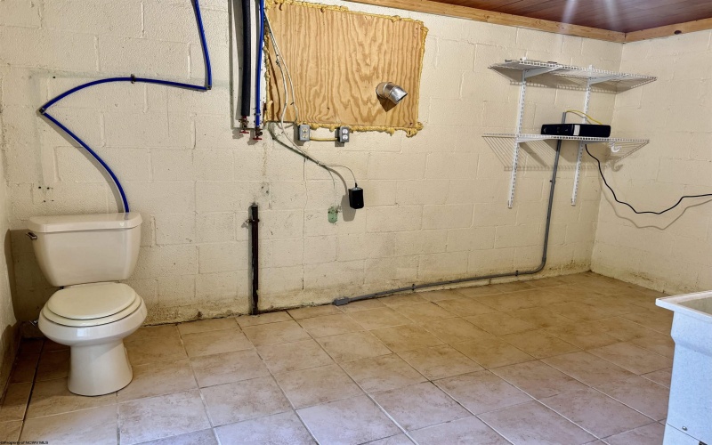 1617 Pleasant Valley Road, Fairmont, West Virginia 26554, 2 Bedroom Bedrooms, 5 Room Rooms,1 BathroomBathrooms,Single Family Detached,For Sale,Pleasant Valley,0,10167005 1617 Pleasant Valley Road, Fairmont, West Virginia 26554, 2 Bedroom Bedrooms, 5 Room Rooms,1 BathroomBathrooms,Single Family Detached,For Sale,Pleasant Valley,0,10167005