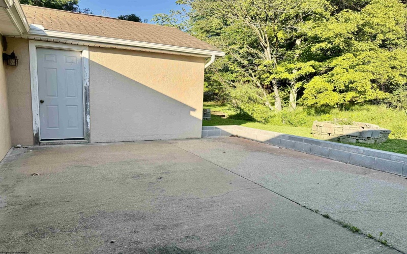 1617 Pleasant Valley Road, Fairmont, West Virginia 26554, 2 Bedroom Bedrooms, 5 Room Rooms,1 BathroomBathrooms,Single Family Detached,For Sale,Pleasant Valley,0,10167005 1617 Pleasant Valley Road, Fairmont, West Virginia 26554, 2 Bedroom Bedrooms, 5 Room Rooms,1 BathroomBathrooms,Single Family Detached,For Sale,Pleasant Valley,0,10167005