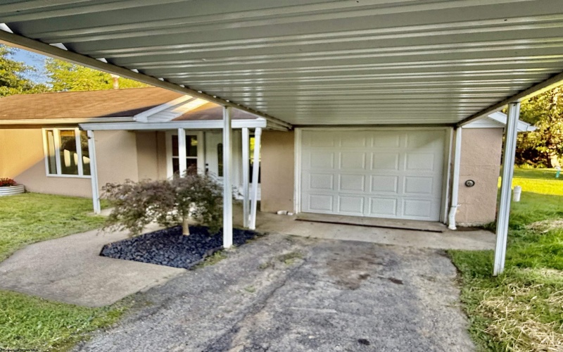 1617 Pleasant Valley Road, Fairmont, West Virginia 26554, 2 Bedroom Bedrooms, 5 Room Rooms,1 BathroomBathrooms,Single Family Detached,For Sale,Pleasant Valley,0,10167005 1617 Pleasant Valley Road, Fairmont, West Virginia 26554, 2 Bedroom Bedrooms, 5 Room Rooms,1 BathroomBathrooms,Single Family Detached,For Sale,Pleasant Valley,0,10167005